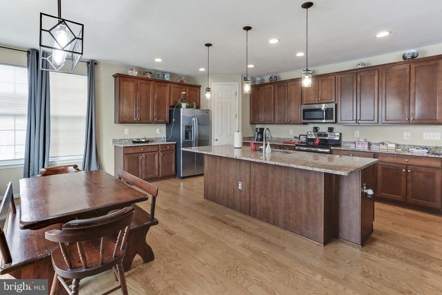 128 SPARKLING BROOK RD, Ranson, WV 25438