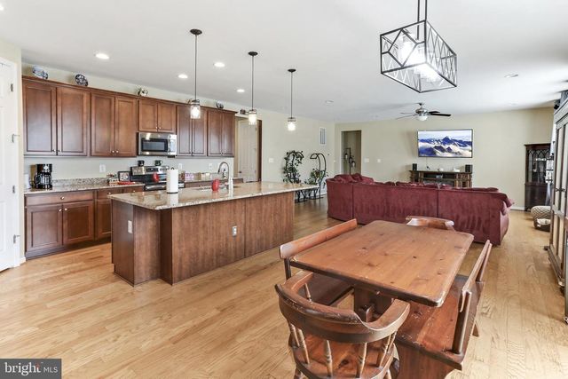 128 SPARKLING BROOK RD, Ranson, WV 25438