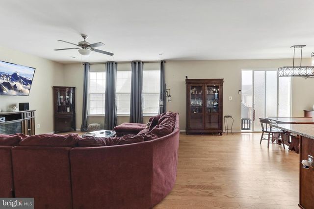 128 SPARKLING BROOK RD, Ranson, WV 25438