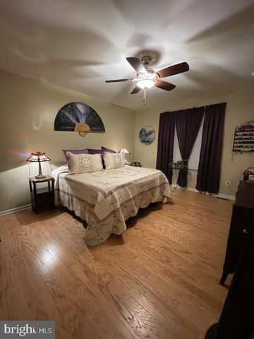 128 SPARKLING BROOK RD, Ranson, WV 25438