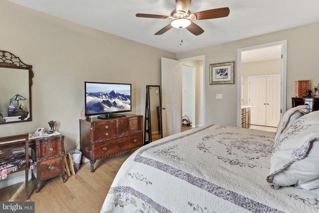 128 SPARKLING BROOK RD, Ranson, WV 25438