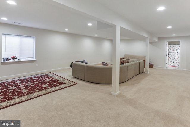 128 SPARKLING BROOK RD, Ranson, WV 25438