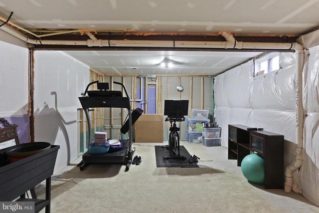 128 SPARKLING BROOK RD, Ranson, WV 25438