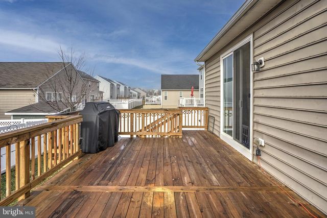 128 SPARKLING BROOK RD, Ranson, WV 25438