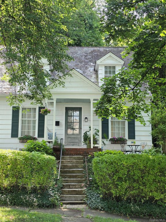 20 Bush Avenue, Newburgh, NY 12550 — photo 2