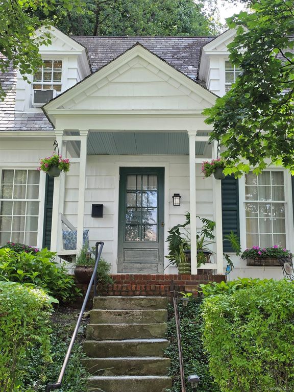 20 Bush Avenue, Newburgh, NY 12550 — photo 4