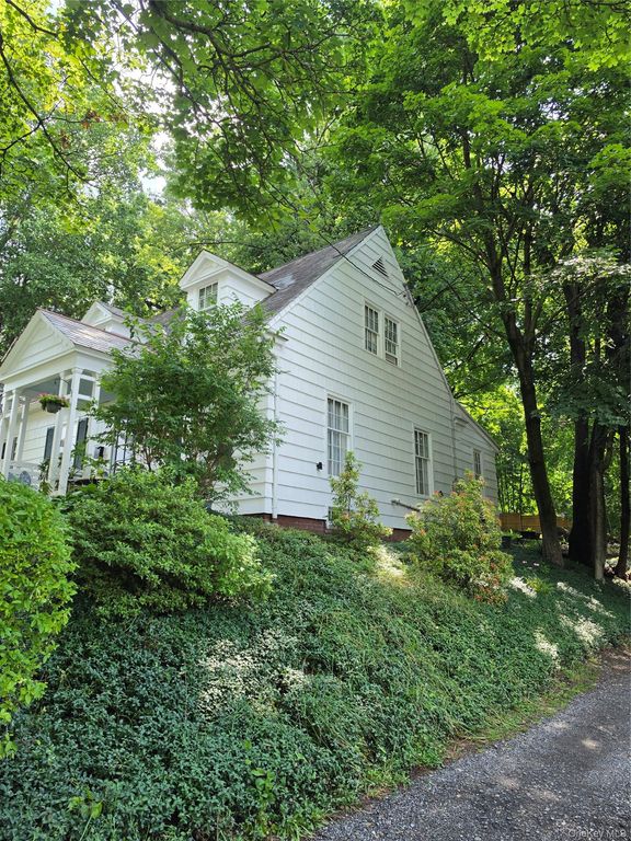 20 Bush Avenue, Newburgh, NY 12550 — photo 5