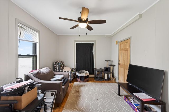 4126 Dupont Avenue N, Minneapolis, MN 55412