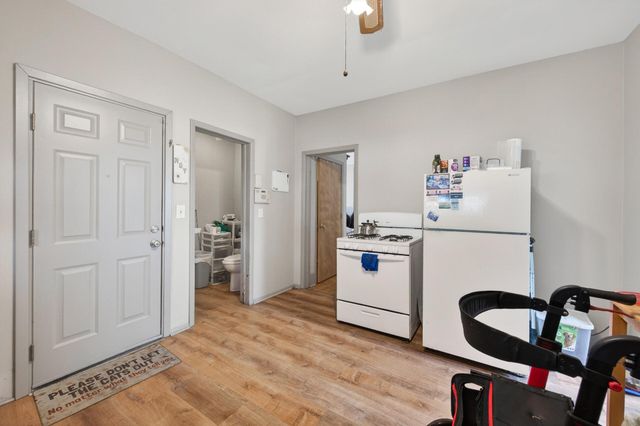 4126 Dupont Avenue N, Minneapolis, MN 55412