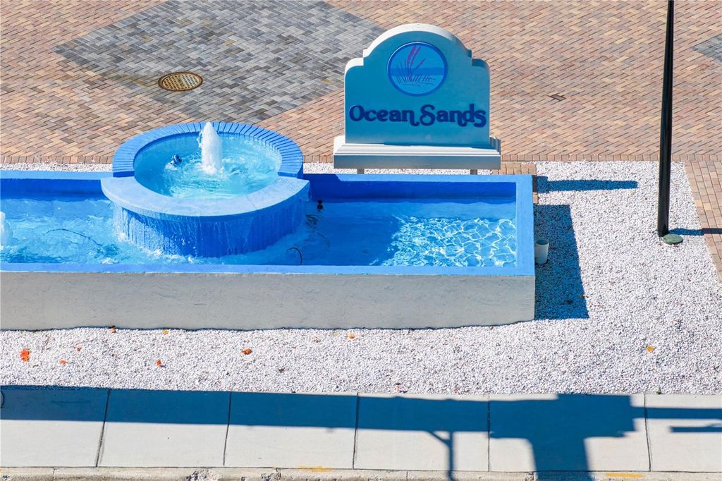 Image 2 of property listing at 14950 GULF BOULEVARD 906, Madeira Beach, FL 33708