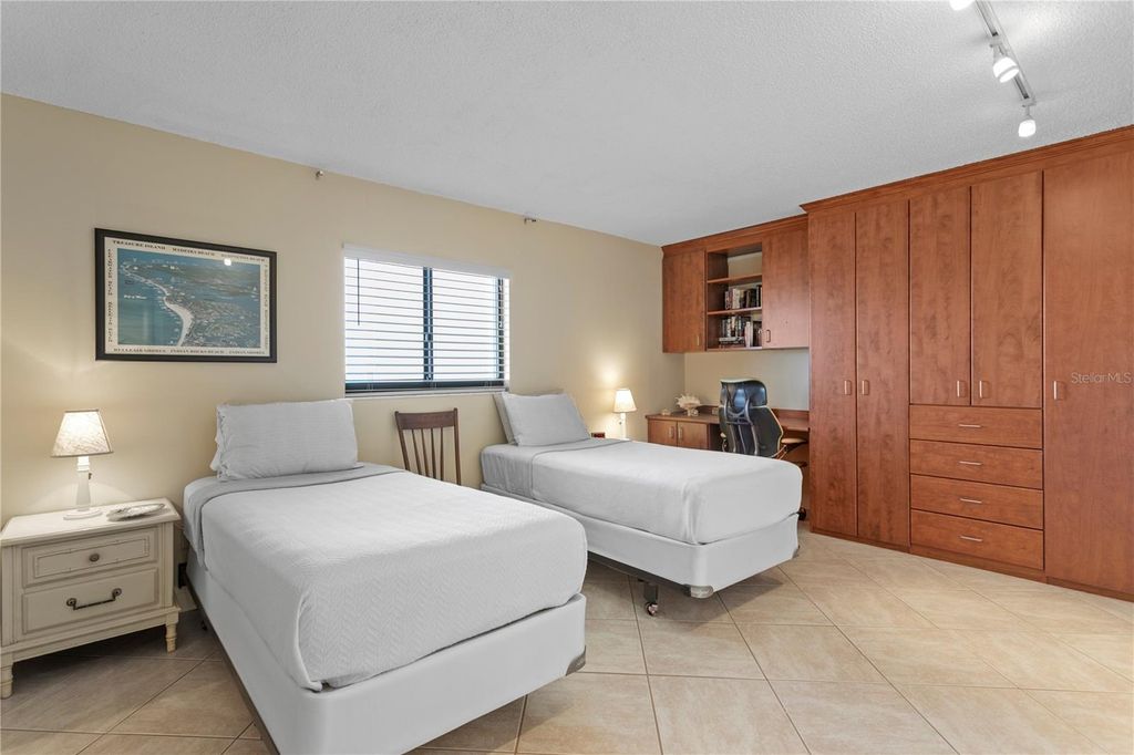 Image 26 of property listing at 14950 GULF BOULEVARD 906, Madeira Beach, FL 33708