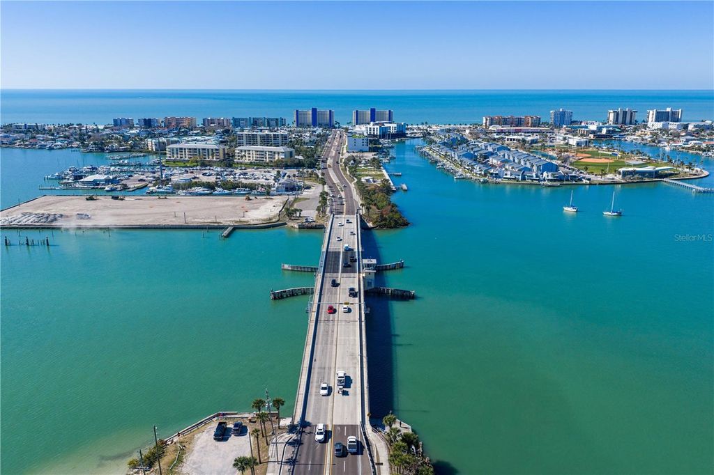 Image 54 of property listing at 14950 GULF BOULEVARD 906, Madeira Beach, FL 33708