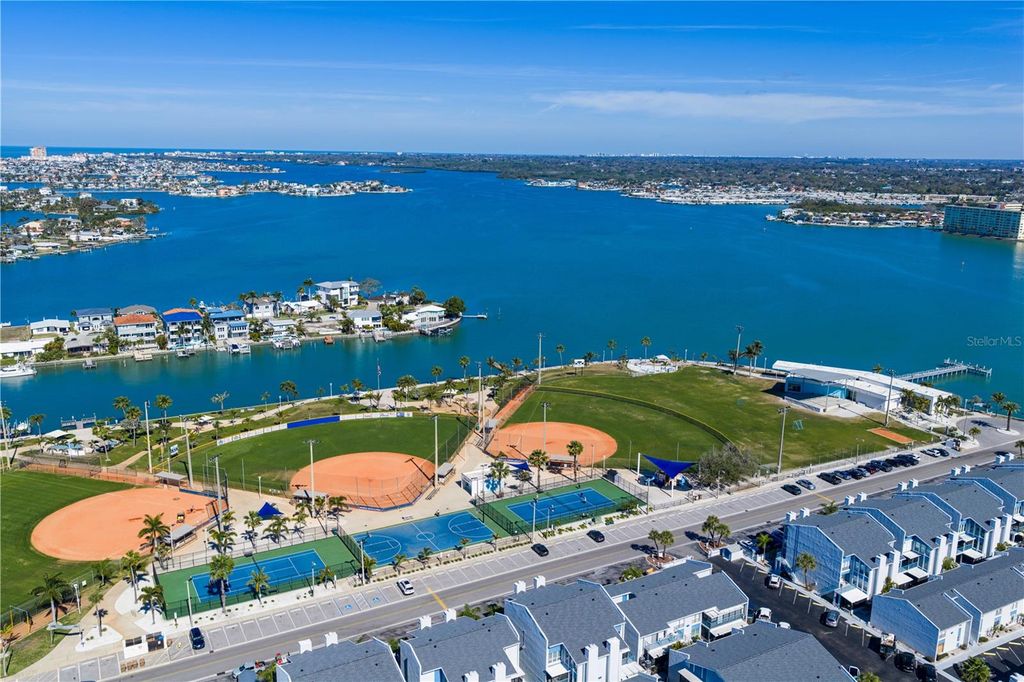 Image 56 of property listing at 14950 GULF BOULEVARD 906, Madeira Beach, FL 33708