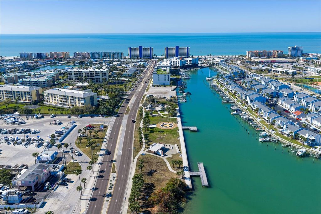 Image 57 of property listing at 14950 GULF BOULEVARD 906, Madeira Beach, FL 33708