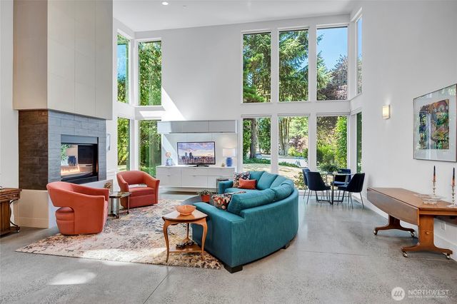 7560 86th Avenue SE, Mercer Island, WA 98040