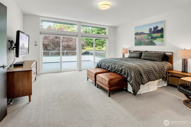7560 86th Avenue SE, Mercer Island, WA 98040