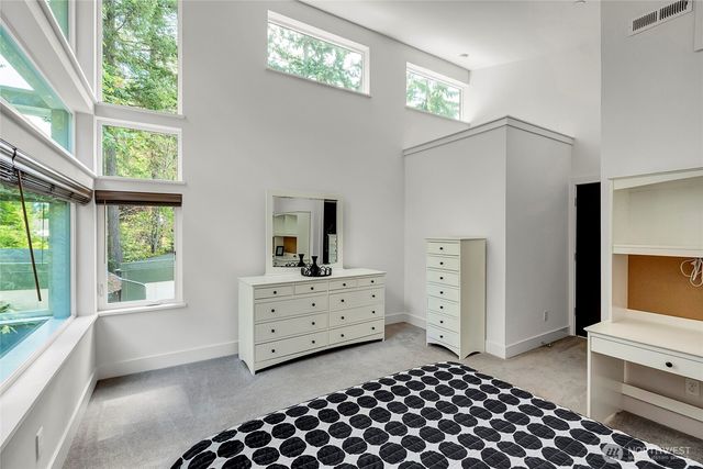 7560 86th Avenue SE, Mercer Island, WA 98040