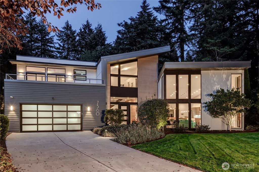 7560 86th Avenue SE, Mercer Island, WA 98040