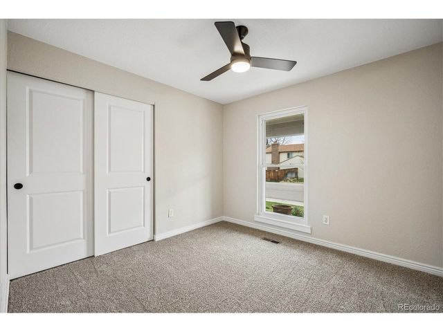 10138 W Roxbury Ave, Littleton, CO 80127