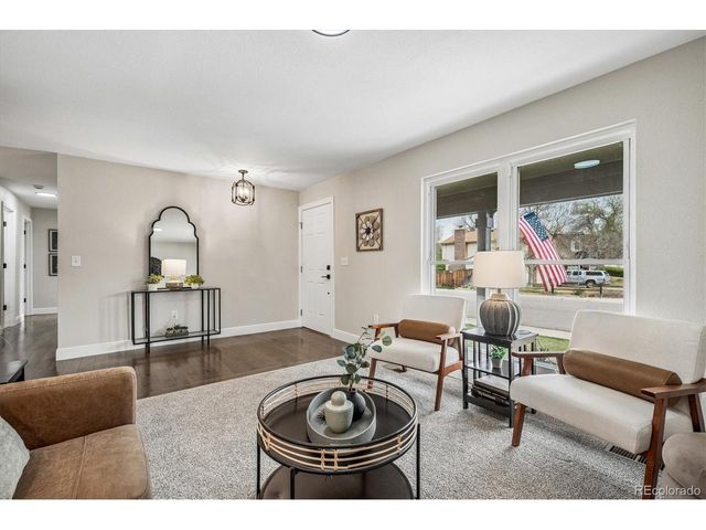 10138 W Roxbury Ave, Littleton, CO 80127