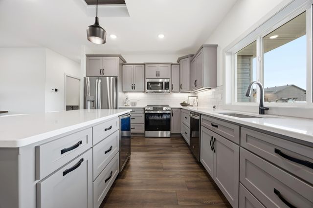 4757 11th Street W, West Fargo, ND 58078