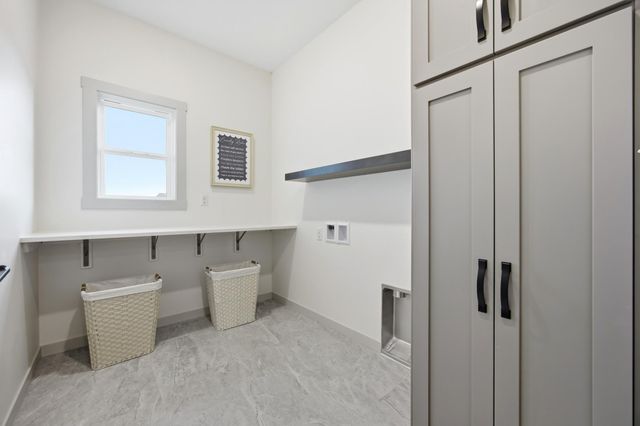 4757 11th Street W, West Fargo, ND 58078