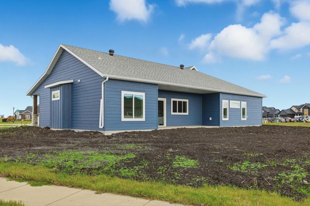 4757 11th Street W, West Fargo, ND 58078