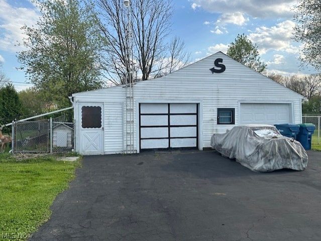1171 Doris Drive, Hubbard, OH 44425