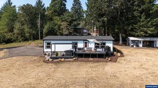 30402 Townsend Rd, Lebanon, OR 97355