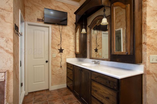 9900 MYATT Drive, Amarillo, TX 79119