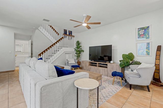 1545 Seagrape Way 1545, Hollywood, FL 33019