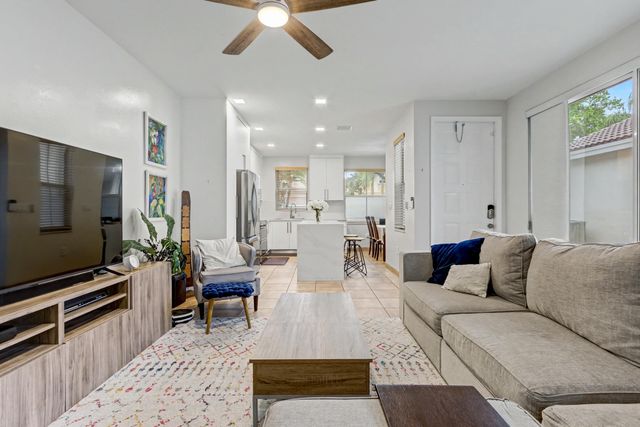 1545 Seagrape Way 1545, Hollywood, FL 33019