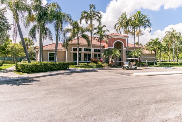 1545 Seagrape Way 1545, Hollywood, FL 33019