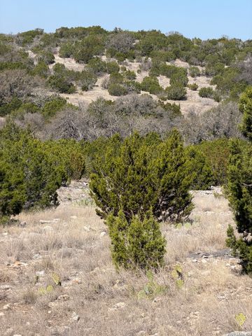 2197 Sd 45340, Rocksprings, TX 78880