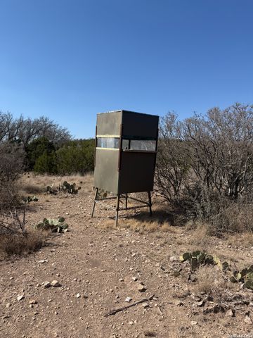 2197 Sd 45340, Rocksprings, TX 78880