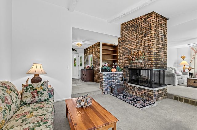 25012 W Mary Lane, Plainfield, IL 60586