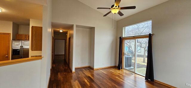 1036 Woodview Court 1036, Aurora, IL 60502