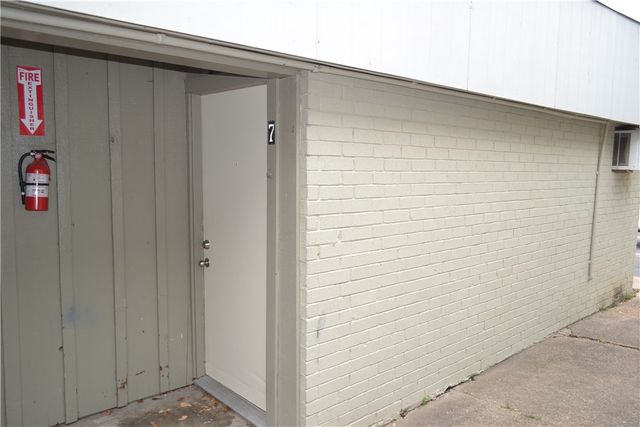 4212 Old College Road 7, Bryan, TX 77801