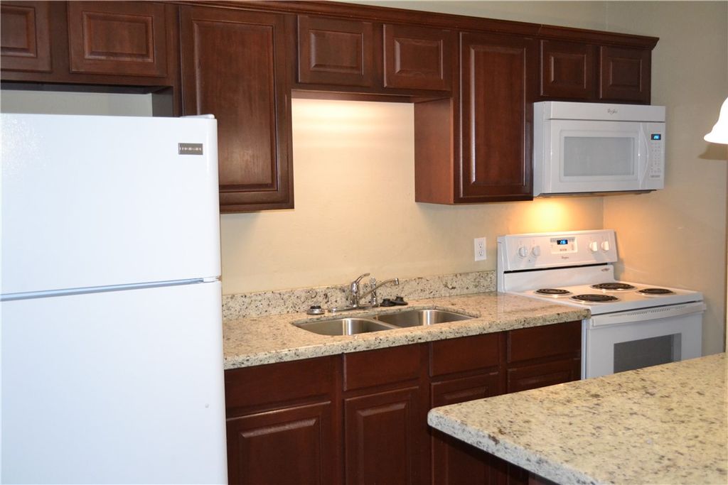 4212 Old College Road 7, Bryan, TX 77801