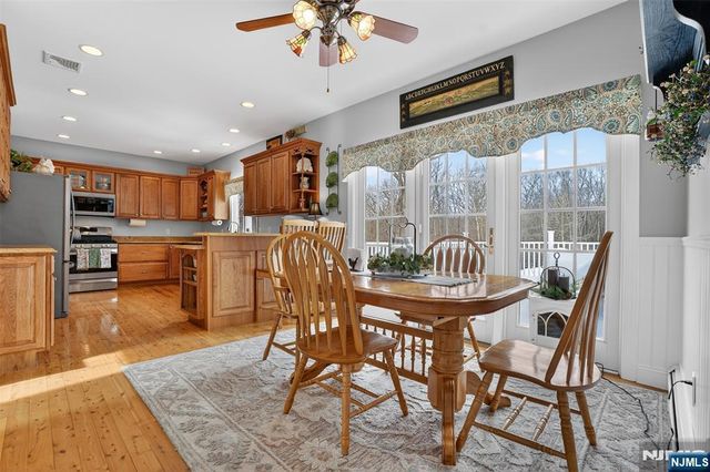 40 Cedar Street, Bloomingdale, NJ 07403