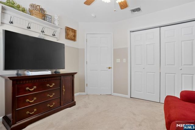 40 Cedar Street, Bloomingdale, NJ 07403