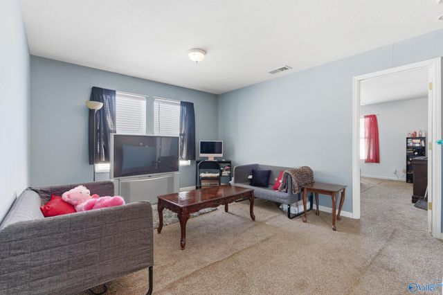 212 Whitestone Drive, Huntsville, AL 35810