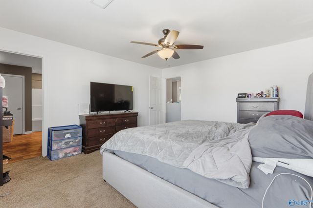 212 Whitestone Drive, Huntsville, AL 35810