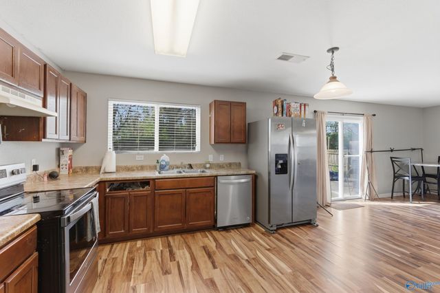 212 Whitestone Drive, Huntsville, AL 35810