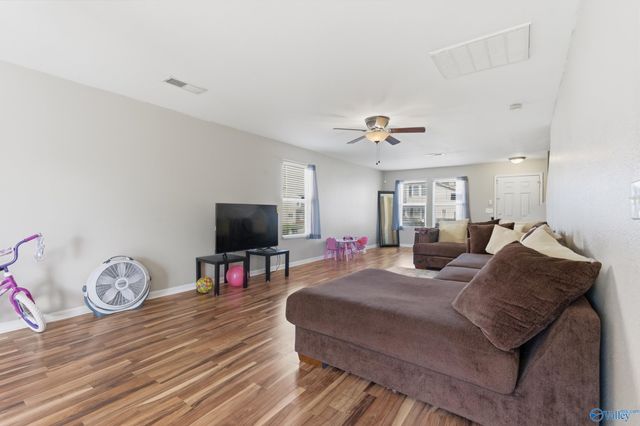 212 Whitestone Drive, Huntsville, AL 35810