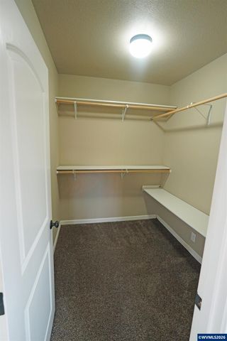 2305 Mosswood Ct S, Salem, OR 97306