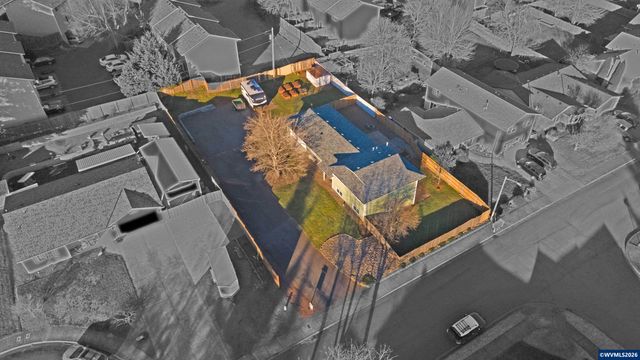 2305 Mosswood Ct S, Salem, OR 97306