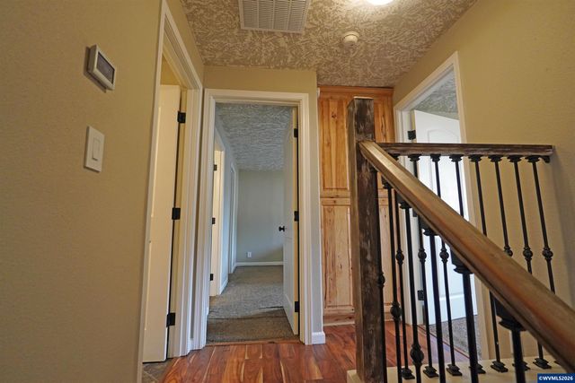 2305 Mosswood Ct S, Salem, OR 97306