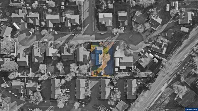 2305 Mosswood Ct S, Salem, OR 97306