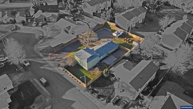 2305 Mosswood Ct S, Salem, OR 97306